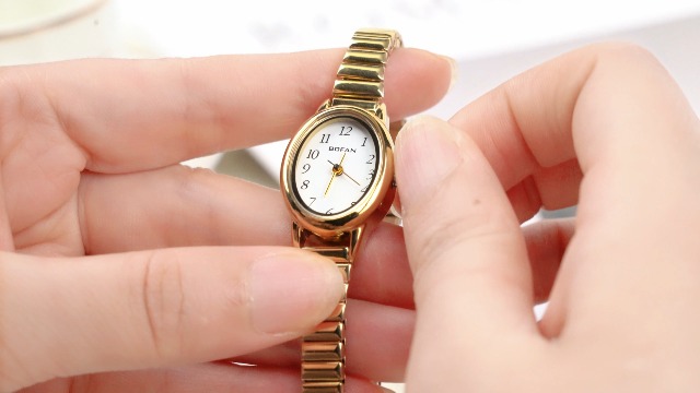 Small Gold Watches for Women Easy Read Ladies Quartz Wrist Watch Amazon.com: Diaofendi Petite Women main image 3