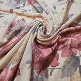 La largeur du tissu est de 147,3 cm de long