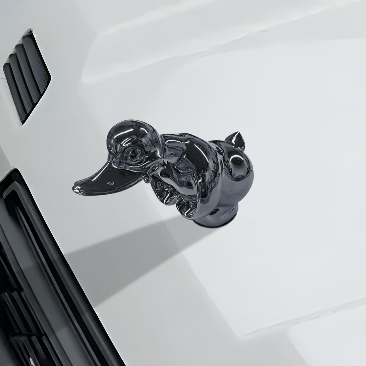 Angry Duck Car Hood Ornament, High Shine 3D Chromed Metal Car Hood Decoration, Self-Adhesive Electroplated Polished Vehicle Exterior Charm Accessories for Truck, Desktop, Cabinet (Sliver)
