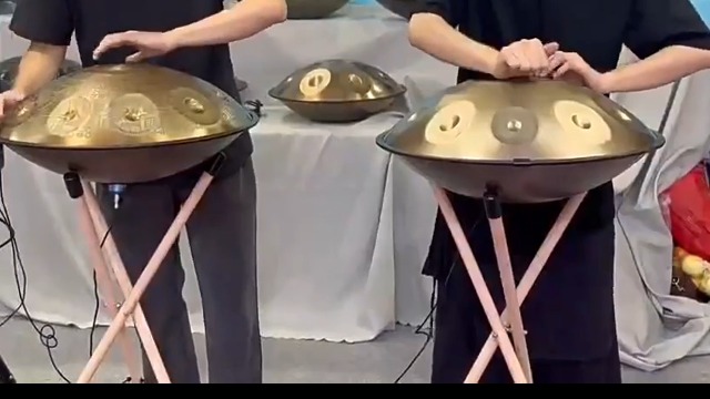 Handpan 10 Note Re Minore 440 Hz - Tamburo Acciaio 22 Pollici, Con Borsa, Mazze E Tripode - Per Meditazione