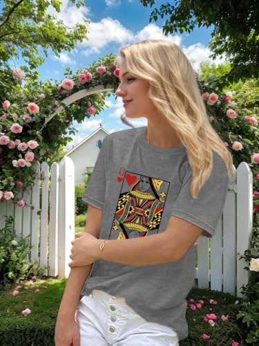Queen of Hearts T-Shirt for Women Funny Vintage Womens Shirts Cute Lady Graphic Tee Tops Short Sleeve2