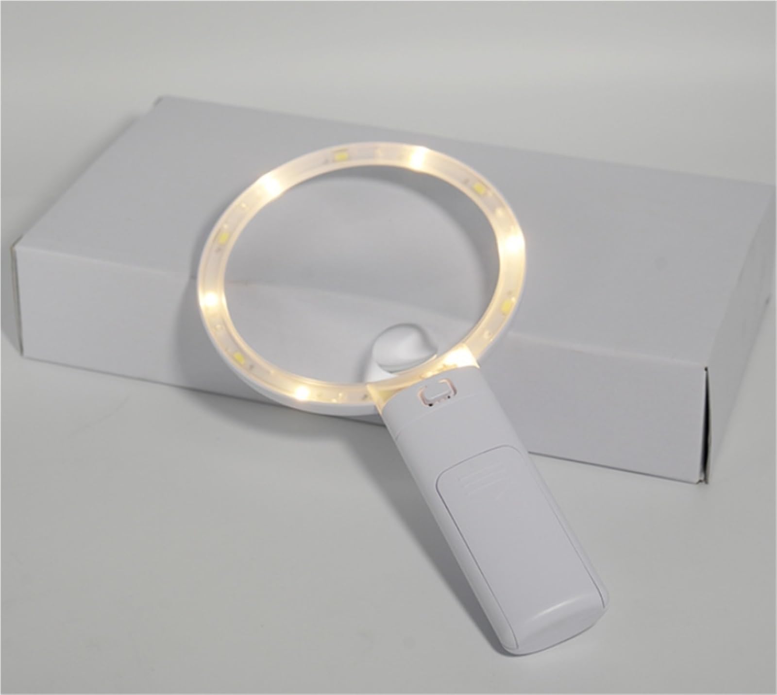 Lupa 3X con luz LED, Lupa de Mano para Personas Mayores, para Leer y observar, con Mango, Color Blanco, para Hacer mapas, manuales, Estudiantes, Monedas, Joyas, exploradores. Regal