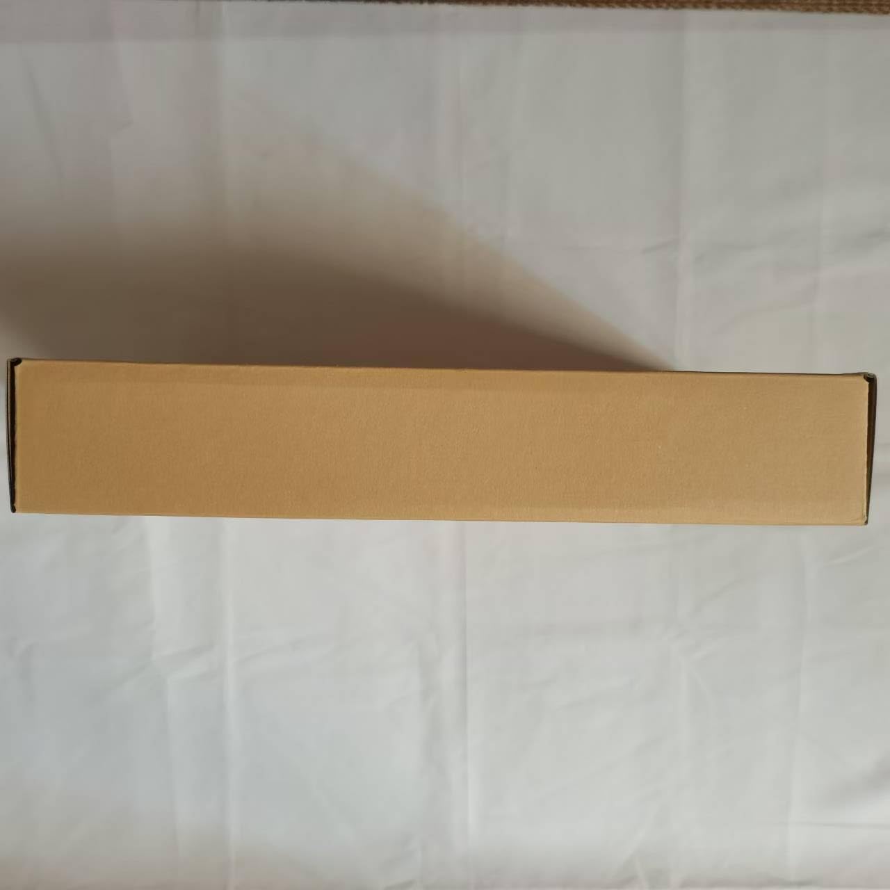 Commutateur KVM VGA USB, commutateur KVM 16 Ports VGA 16 en 1 télécommande projecteur vidéo avec câble VGA 16: pour Win98 / ME / 2KP4 / XP / 2003, Linux, Mac (16 Ports)