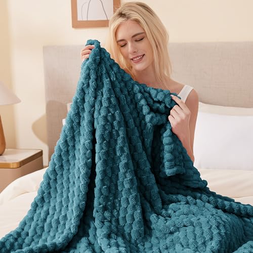 EXQ Home Fleece Throw Blanket for Couch or Bed - 3D Imitation Turtle Shell Jacquard Decorative Blankets - Cozy Soft Lightweight Fuzzy Flannel Blanket Suitable for All Seasons(50"×60",Teal)