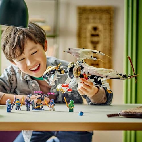 NINJAGO Egalt il Drago Maestro, Giocattolo Ninja con Action Figure Snodabile, Giochi d'Azione per Bambini e Bambine da 8 Anni con 5 Minifigure tra cui Lloyd, Sora e Nya, Idea Regalo 71809 - Lego - Immagine 1