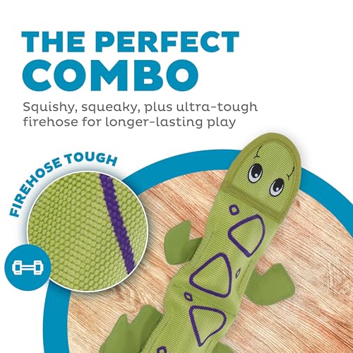 Kyjen 30012 Outward Hound Fire Biterz Robustes Material, echter Feuerwehrschlauch, Hundespielzeug, 3 Quietschelemente, Größe L, grün