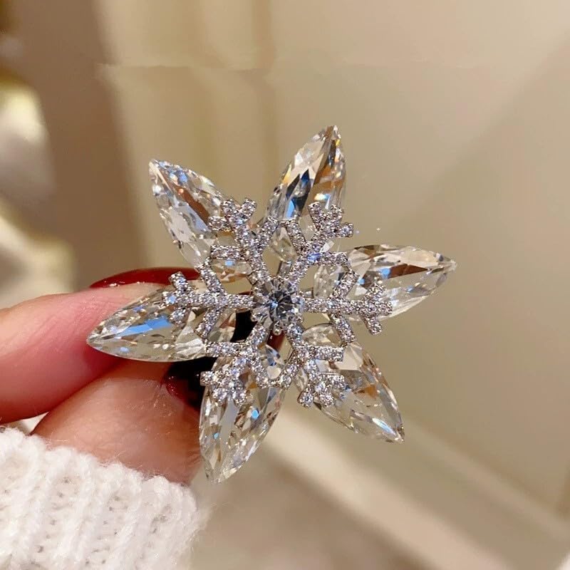 Image of Christmas Brooch Pins Crystal Christmas Tree Snowflake Jingle Bell Reindeer Enamel Brooches Holiday Party Gift for Women