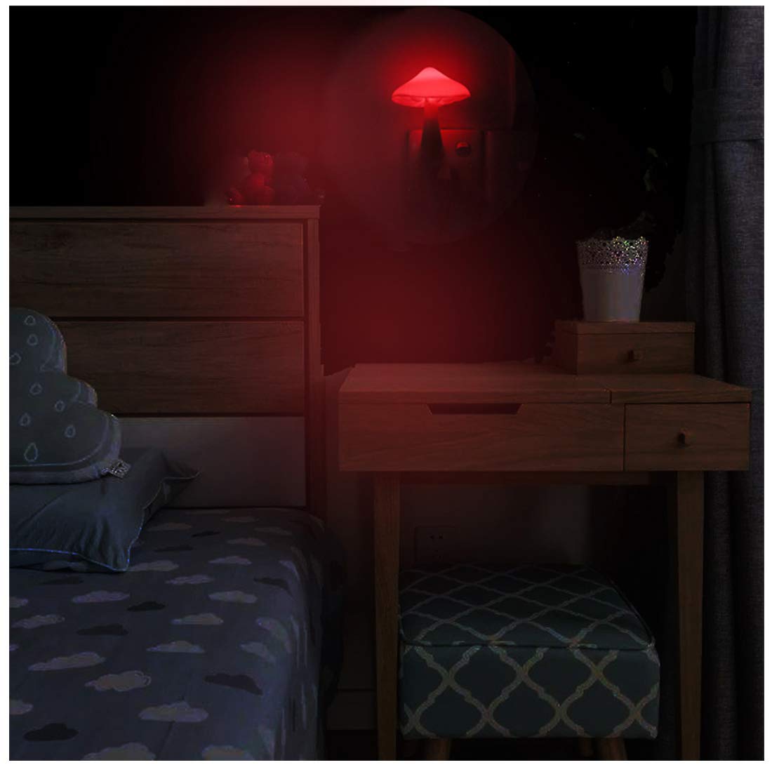 AUSAYE Lot de 4 veilleuses à brancher en forme de champignon, veilleuses LED pour enfants, adultes, chambre à coucher, salle de bain, couloir, escaliers, cuisine, multicolore