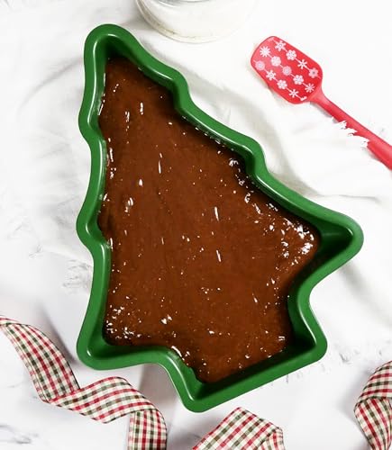 Image of USA Pan Global Green Christmas Tree Cake Pan