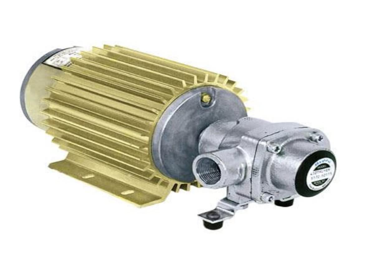 Hypro 4 Roller 12 Volt Silver Cast Series Pump w/ 3/4