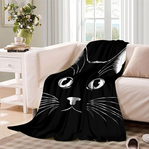 Couverture motif chat noir et blanc pour cocooner sur le canapé - 4