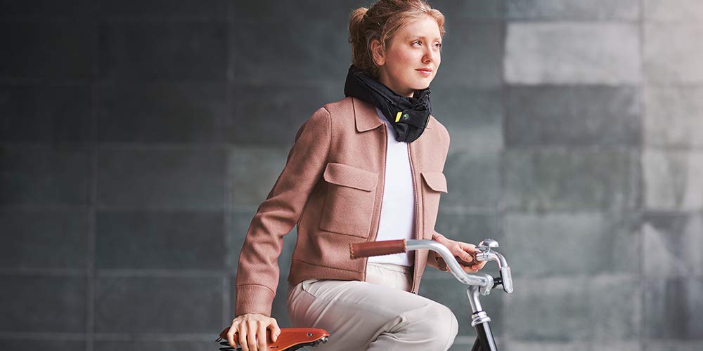 Hövding Airbag Fahrradhelm, 52 – 59 cm Kopf Umfang, Fahrrad Airbag Kragen - Hals, Helmairbag, Kopfschutz Radfahrer Helmkragen, Sicherheitshelm, Version 06.2024