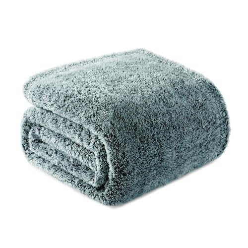 Image of Exclusivo Mezcla Plush Fuzzy Fleece Throw Blanket Extra Large, Super Soft, Fluffy and Warm Blankets for Couch, Bed, All Season (Mixed Green, 50x70 inches)