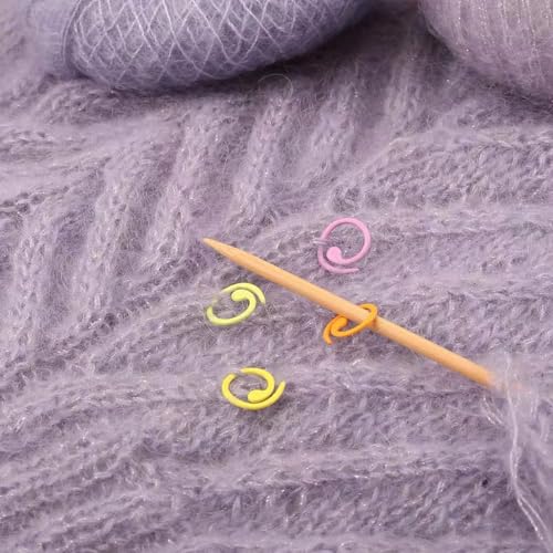 Image of Plastic Yarn Sewing Needle Darning Needles for Yarn Weaving Needles 30 Pcs Stitch Markers Colorful Crochet Stitch Markers for Knitting with Storage Box (Style 1)