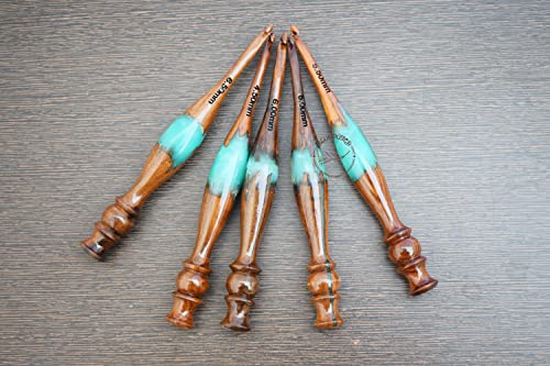 Blue Dutch Arts Wooden & Resin Crochet Hooks Set of 5 with Size:-4.5mm 5mm 5.5mm 6mm 6.5mm | Ergonomic Yarn crochetting and Knitting Needles or Hook for Arthritic Hands & Soft Grip. (Peacock Blue)