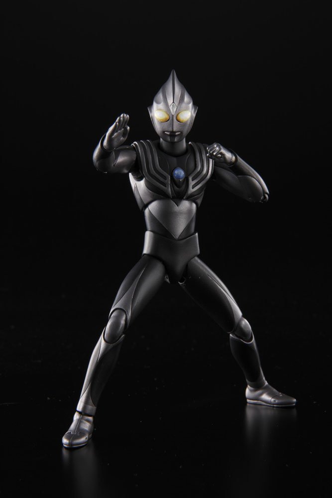 Amazon.co.jp: TAMASHII NATIONS ULTRA-ACT ティガダーク : おもちゃ 