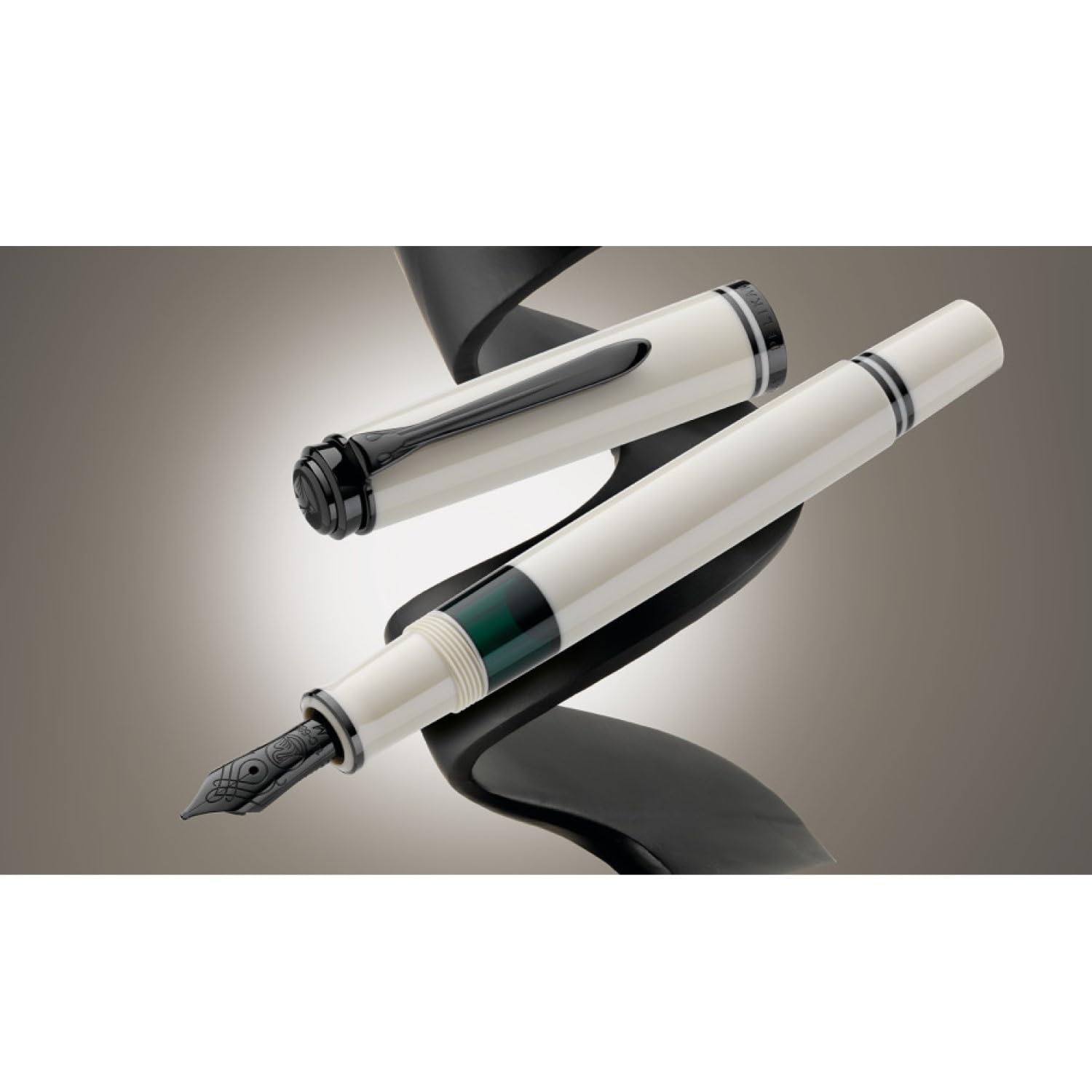 Amazon | Pelikan ペリカン 万年筆 EF 極細字 スーベレーン ウォーム 