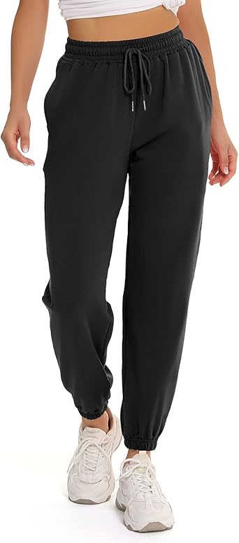 loose fitting athletic pants
