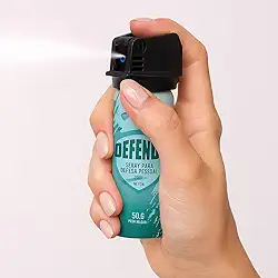 Defende Spray de Defesa Pessoal, Névoa Verde, 50g, Alcance 2,5m, Sistema Flip-Top, Extratos Vegetais e Óleos Essenciais, 12cm x 4cm