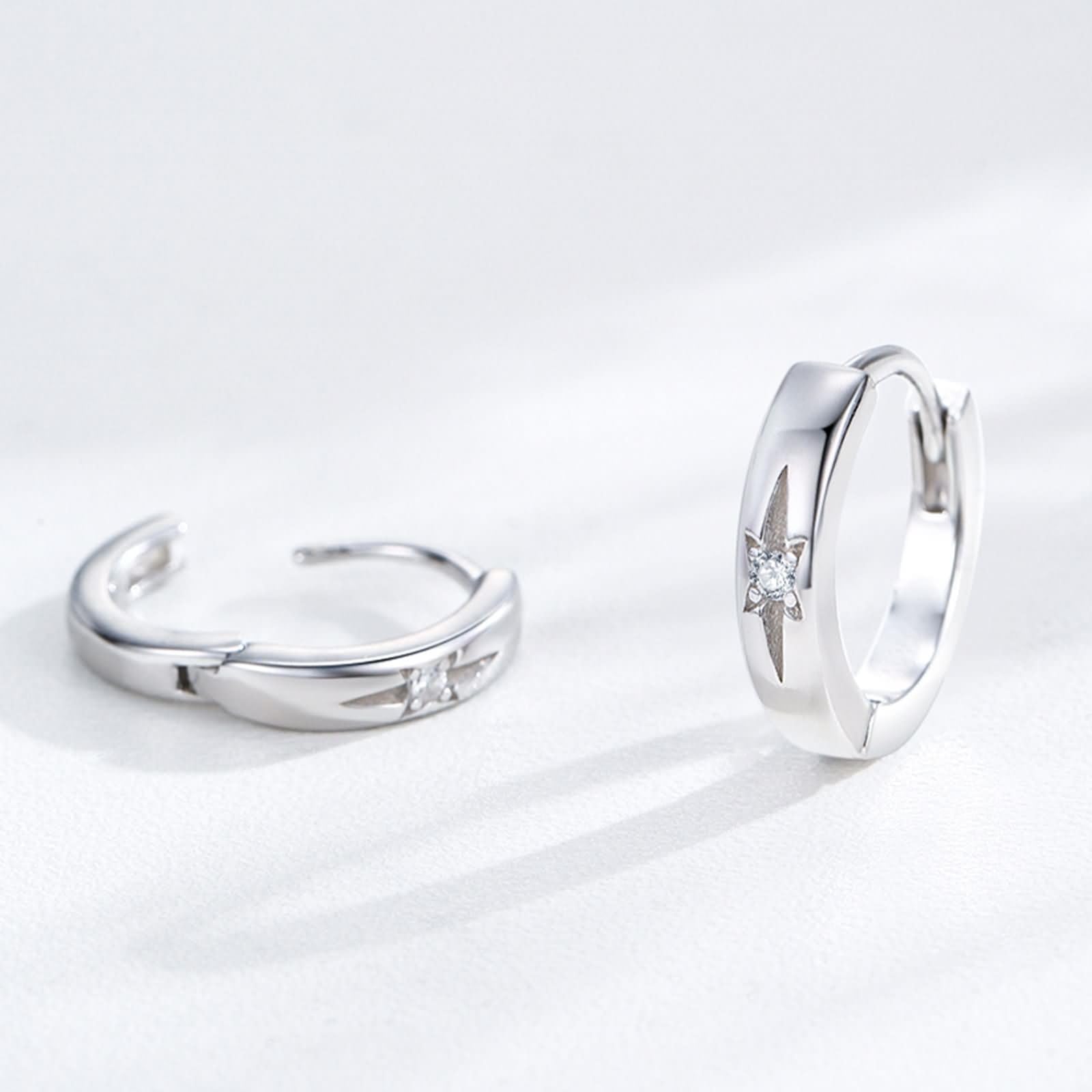 Pendientes de aro pequeños de oro real de 18 quilates para mujer, moissanita blanca, oro blanco de 9 K, 14 y 18 quilates, para uso diario, para mujer, ajuste de estrella