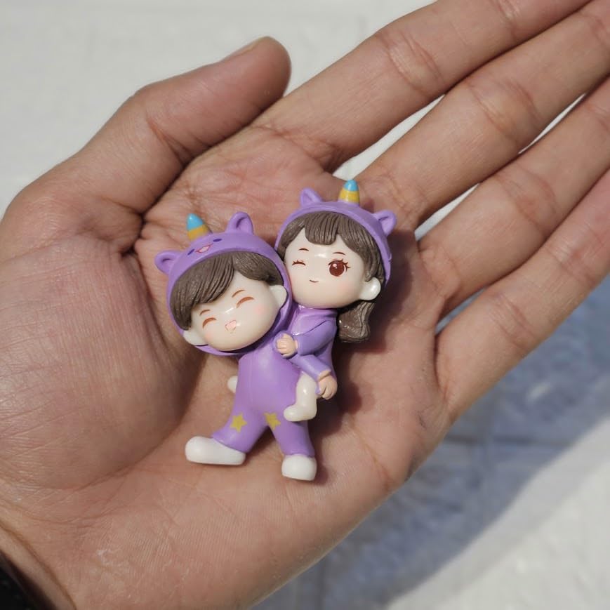 Image of Miniature Purple Couple Figurines, Decorative Dollhouse Accessories, Collectible Gift Set, Mini Garden Decoration (Purple Couple)