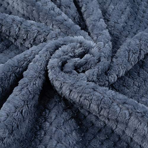 Image of Warm Soft Fuzzy Dog or Cat Blanket, Plush Fleece Throws for Puppy, Kitten, Bed, Couch, Sofa, Travel (S /24 inch x 32 inch, Blue)