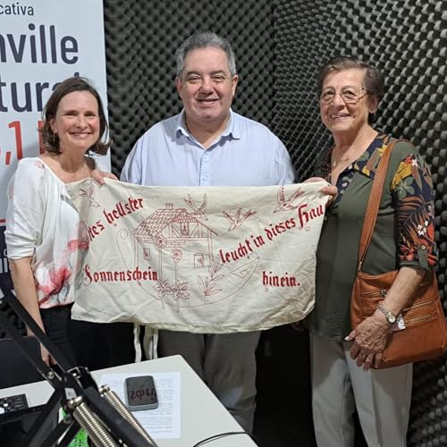 PAPO EM DIA - Ana Luiza Gern e Leni Maria Zimmermann falam sobre o projeto Mãos que Contam Histórias cover art