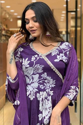 Image of Jwalin Women's Chinon Silk Kurta Pant Set with Dupatta