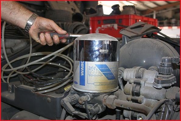 Clé à bande d'acier KS TOOLS outillage de précision 460.1570