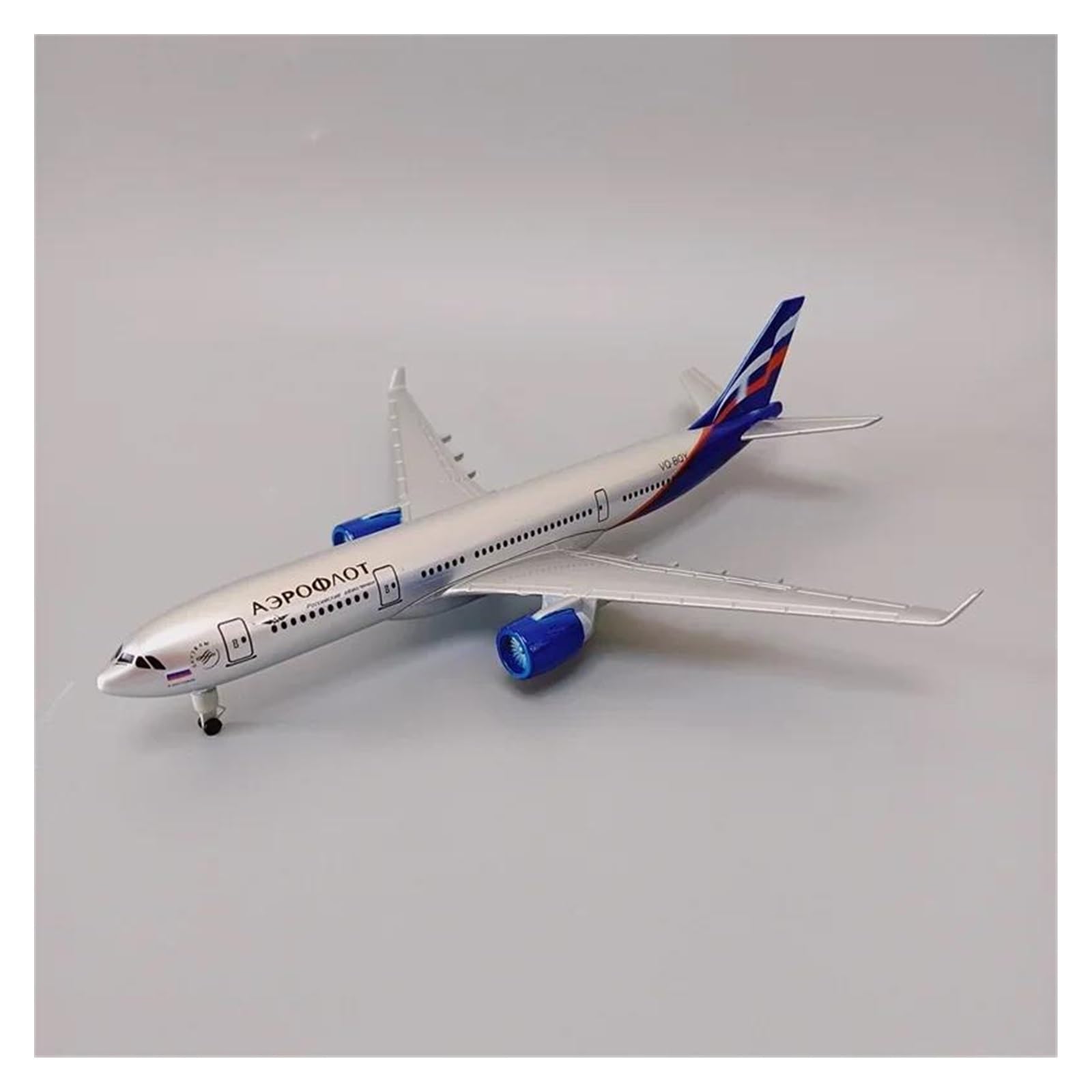 Modèle Avion Aeroflot A330 En Alliage – 16/20 Cm – Collectionneur – Support Plastique Inclus – Cadeau Passionné