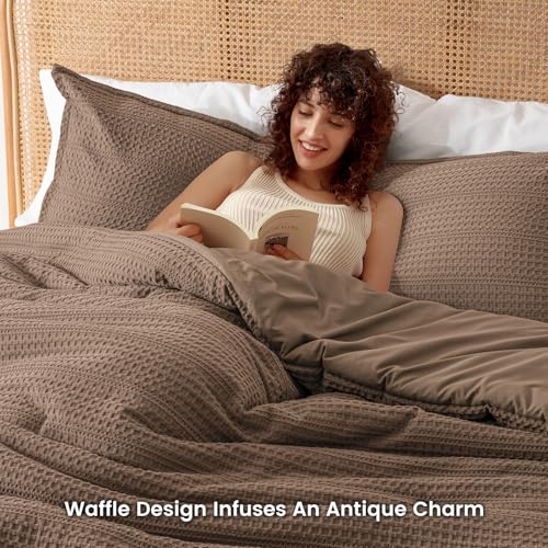 Image of PHF Soft Waffle Comforter Set Twin Size- Comfy Breathable Waffle Weave Comforter with 1 Pillow Shams, 2 Pieces Less Snagging Lightweight Textured Bedding Set for All Season, Cocoa Brown