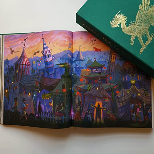 Image of Harry Potter and the Goblet of Fire: Deluxe Illustrated Slipcase Edition