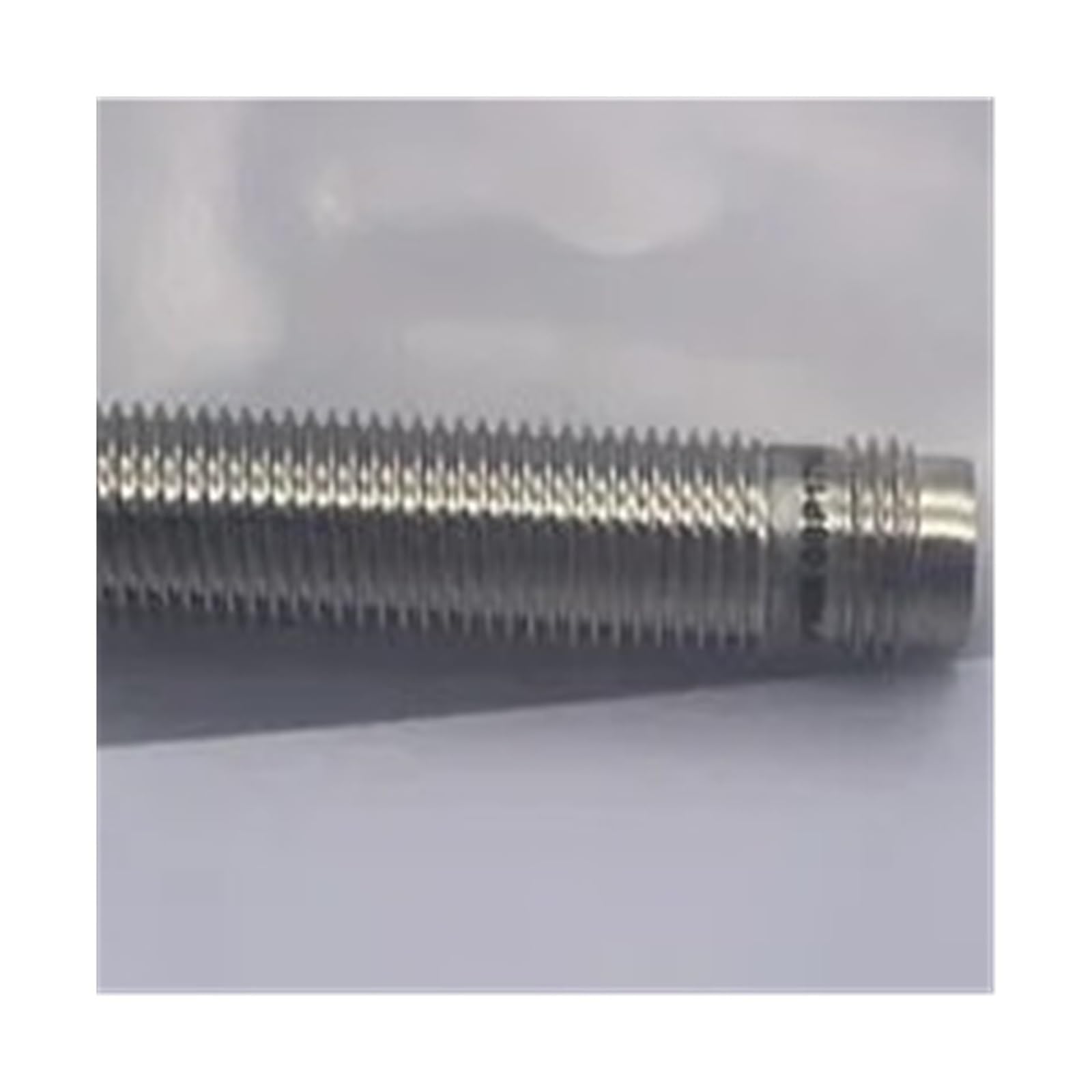 Capteur IFRM18N33G3S14L à détection haute fréquence pour commande industrielle