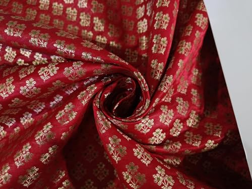 Tissu brocart de soie rouge motif jacquard doré vert 111,8 cm BRO895
