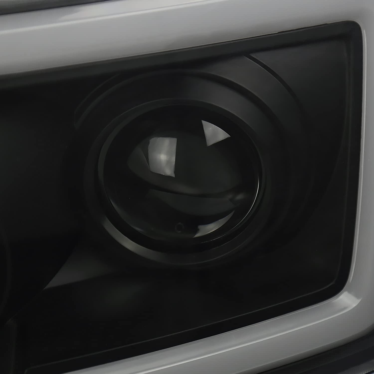 SPEC-D TUNING Black Smoke Projector Headlights w/Sequential LED Turn Signal Compatible with 2004-2015 Nissan Titan, 2004-2007 Nissan Armada, Left + Right Pair Headlamps Assembly