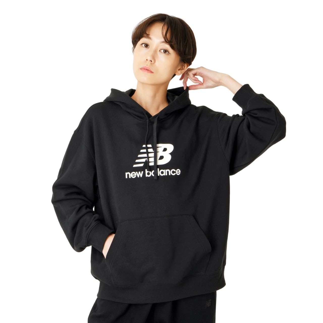 new balance(ニューバランス) Sport Essentials Stacked Logoスウェットフーディ (WT41504) スタックドロゴ スエット パーカーレディース