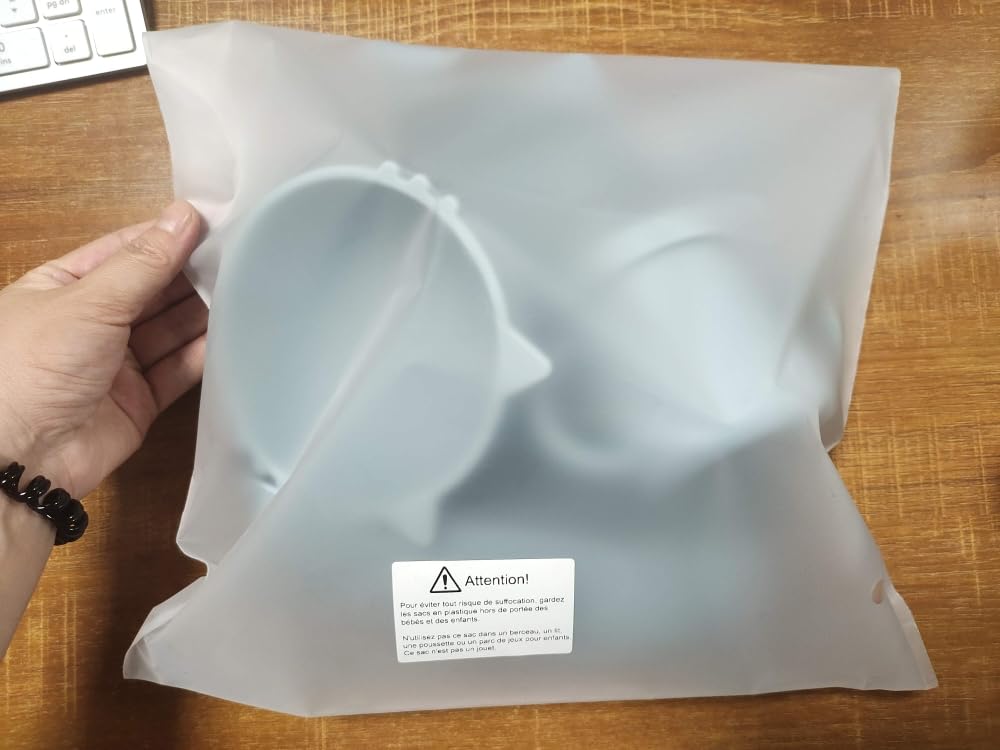 coffrets repas pour bébé Silicone, Lot de 6, Assiette Ventouse, 3 Compartiments pour Bébé, Set Couverts, Bol Ventouse, Bavoir Réglable, Tasse d’Apprentissage