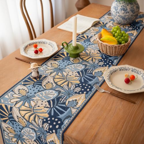 Chemin de table jacquard de prestige en chenille douce avec pompons chics