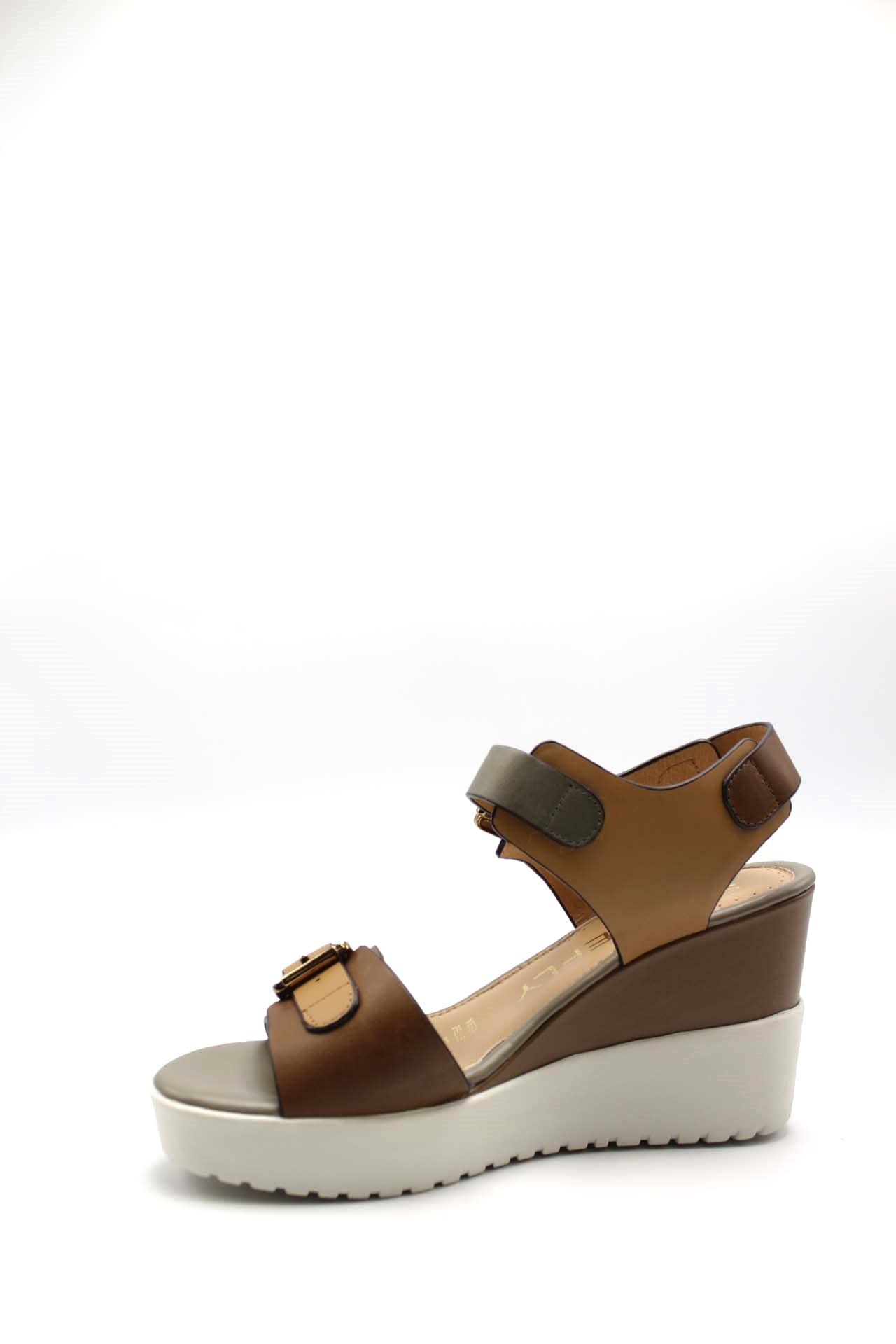 Stonefly Ely 17 Sandalo zeppa comfort con fibbie da donna CALF 219135 CIGAR BROWN Marrone