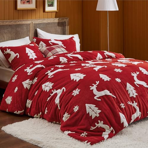 Bedsure Fluffy Christmas Comforter Set Queen - Red Bedding with Running Reindeer, Warm Flannel Fleece Bed Sets for Winter, 3 Pieces, 1 Soft Plush Shaggy Comforter with 2 Pillowcases