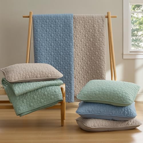 Image of Bedsure Quilts Queen Size - Lightweight Queen Comforter Set with Lucky Star Quilting, Soft Quilt Bedding Set, Dusty Blue Bedspreads Coverlet for All Seasons with 2 Pillow Shams (90 inch x 96 inch)
