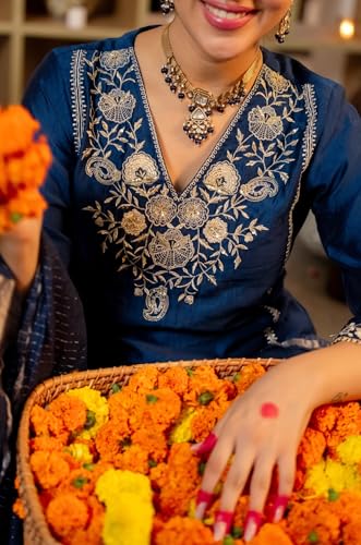 Image of Klosia Women Embroidery Solid Straight Kurta and Pant Set with Dupatta