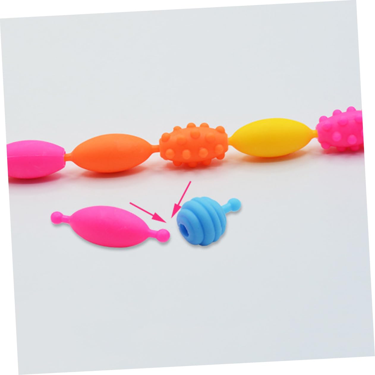 GALPADA 1 boîte Coffret Perles DIY Garçon Fille avec Perles Plastique Colorées Boîte Portable Lavable pour Fabrication Bracelet et Collier Créatif Fille Garçon