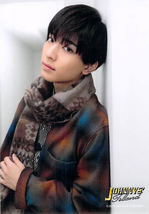 Amazon.co.jp: 7MEN侍 セブンメン 中村嶺亜 公式写真 写真 フォト （スリーブ入り）t 67 : おもちゃ 7MEN侍 バンダナ 7men侍 中村嶺亜