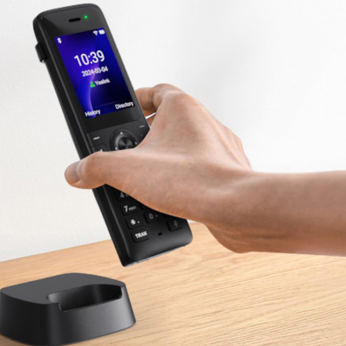 Yealink AX83H Wi-Fi Telefon – Dual-Band Wi-Fi 6, HD Voice, Bluetooth 5.0, 2.4" TFT Farbdisplay, 4 SIP-Konten