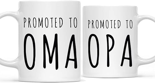 Andaz Press Anuncio de embarazo de bebé, 11 onzas, regalo de taza de café, promocionado a oma, promocionado a opa, paquete de 2, idea de regalo