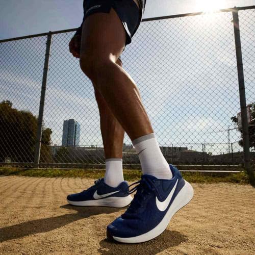 Image of NIKE Men's Revolution 7Sneaker