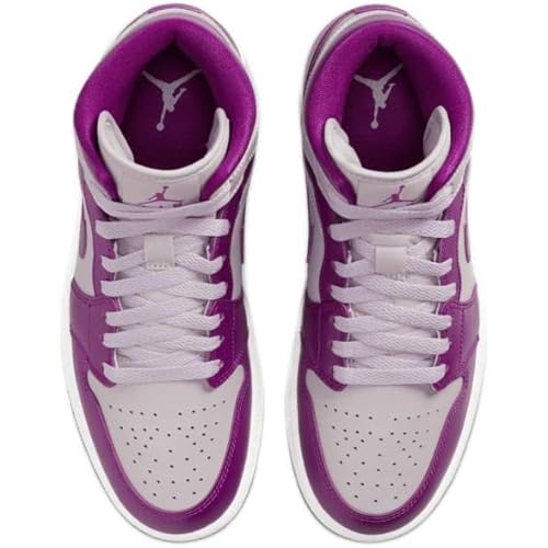 Nike Women's Basketball Shoe