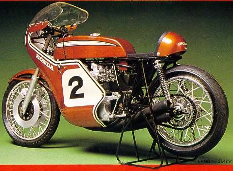 タミヤ 1/6 オートバイシリーズ No.3 ホンダ CB750 レーシング プラモデル 16003のサムネイル