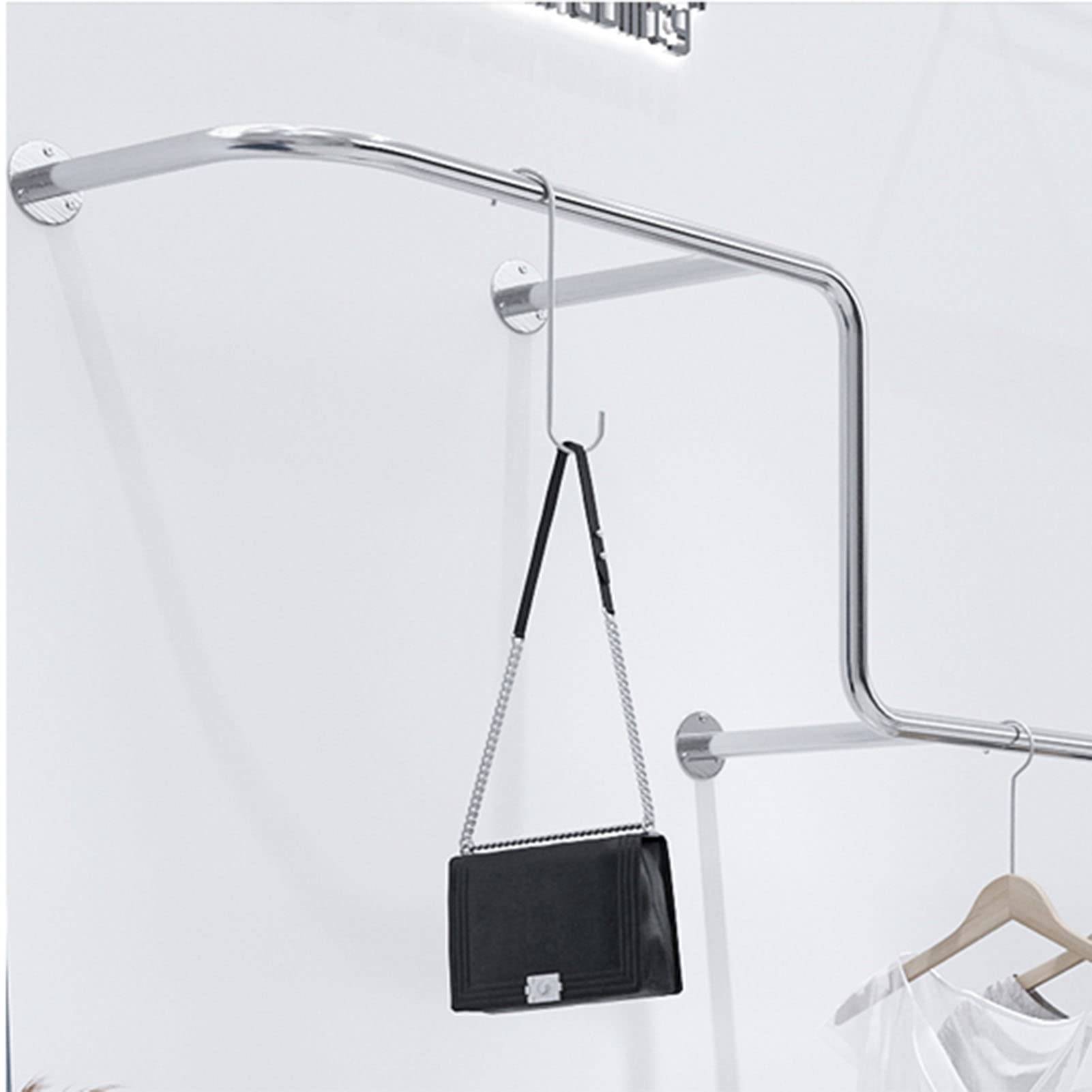An der Wand montierte Präsentationsregale für Boutique-Bekleidungsgeschäfte aus Metall, Aufbewahrungsregale für gewerbliche Schränke aus Edelstahl für kreative Einzelhandelsgeschäfte, platzs